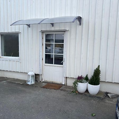 Johannas Ranch Lgh Ovan Stallet Kullavik Dış mekan fotoğraf